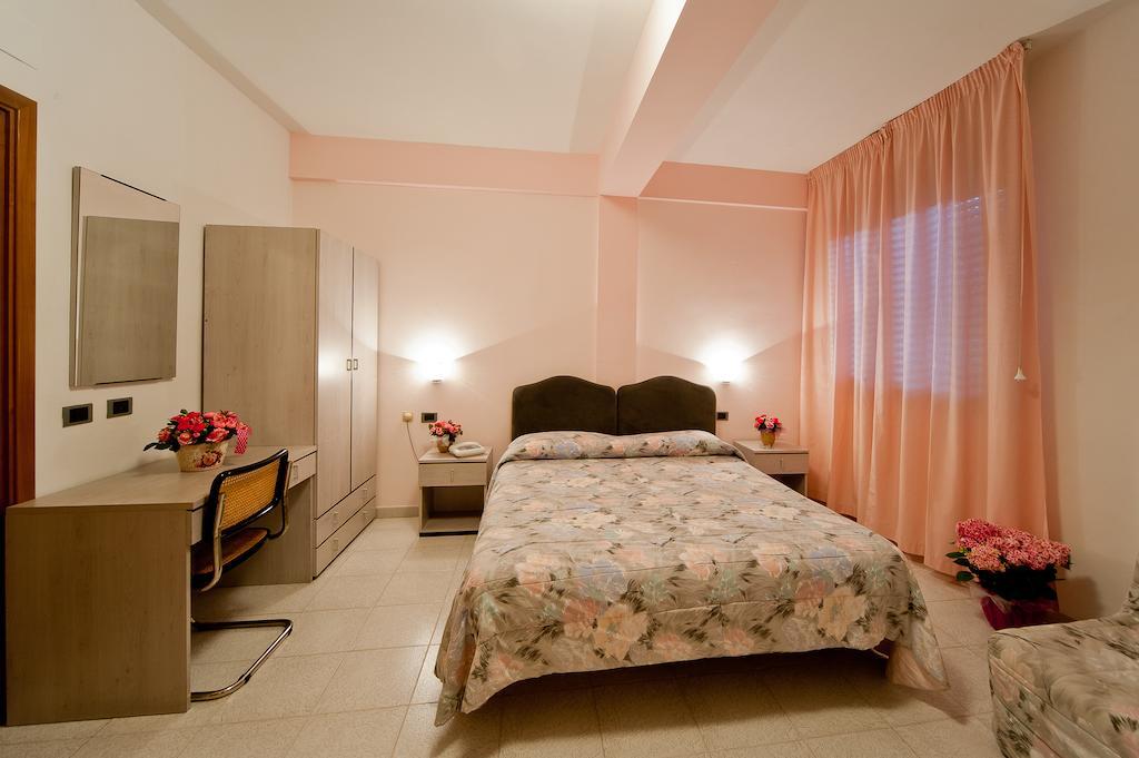 Hotel Il Quadrifoglio Cascia Exterior foto